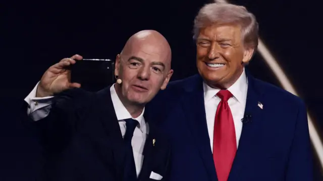 Donald Tramp i Đani Infantino