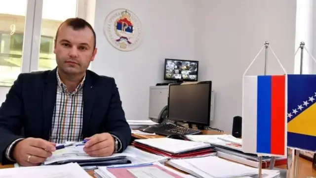 З 2016 року мером Сребрениці є представник сербських партій Младен