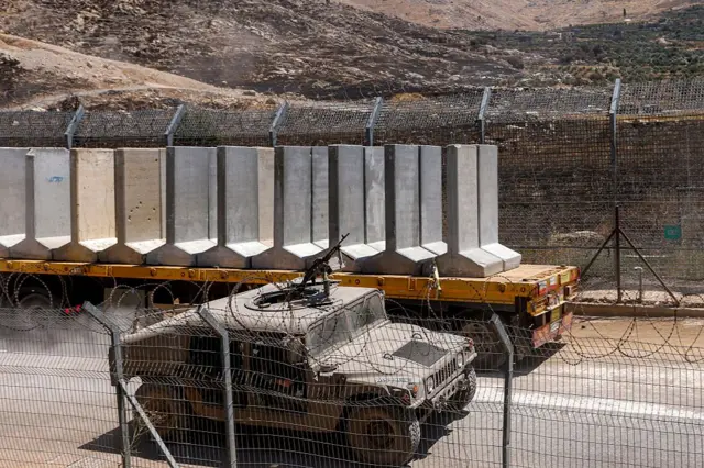 Израильские силы безопасности на Голанских высотах 