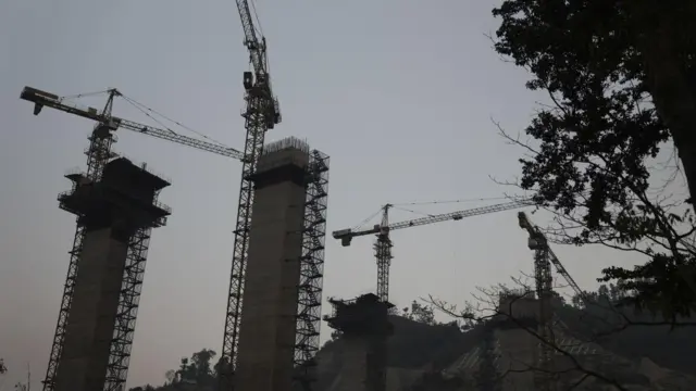 फास्ट ट्र्याक