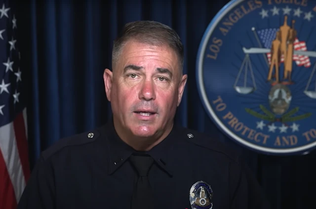 ਲਾਸ ਐਂਜਲਸ ਪੁਲਿਸ ਵਿਭਾਗ ਤੋਂ ਲੈਫਟੀਨੈਂਟ ਬਰੂਸ ਕਾਸ