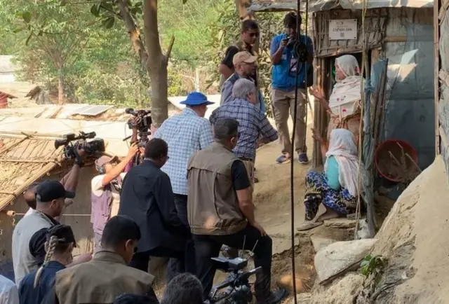 রোহিঙ্গা ক্যাম্পের বাসিন্দাদের খোঁজ-খবর নেন জাতিসংঘ মহাসচিব