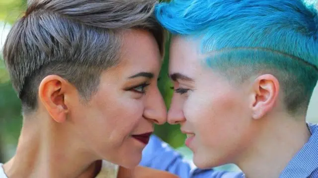 Tanya Tanya bilan porno tomosha qiling