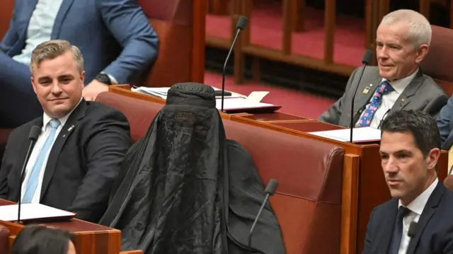 पॉलीन हैन्सन