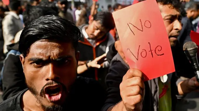 নির্বাচন বর্জনের আহবান জানিয়েছে বিএনপি ও সমমনা দলগুলো