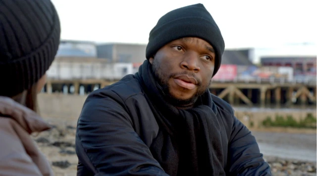 Praise ní òun san owó tó lé ní £10,000 fún Dókítà Alaneme láti bá òun wá iṣẹ́ ní UK