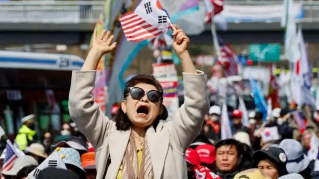 Povo nas ruas na Coreia do Sul