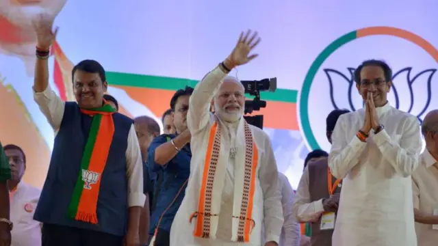 देवेंद्र फडणवीस, पीएम मोदी और उद्धव ठाकरे