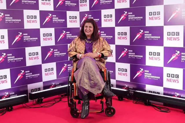 पॅरा अॅथलीट दीपा मलिक या बीबीसी इंडियन स्पोर्ट्सवुमन ऑफ द इयर पुरस्कारासाठी बीबीसीच्या ग्रँड ज्युरीचा एक भाग आहेत.