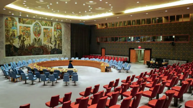 صندلی‌های خالی محل برگزاری جلسات شورای امنیت