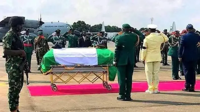 Aworan lati ibi eto isinku Aarẹ ana lorilẹede Naijiria, Muhammadu Buhari