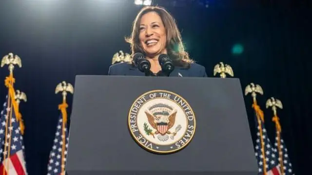 কমালা হ্যারিসের হাসির প্রশংসা করেছেন রুশ প্রেসিডেন্ট