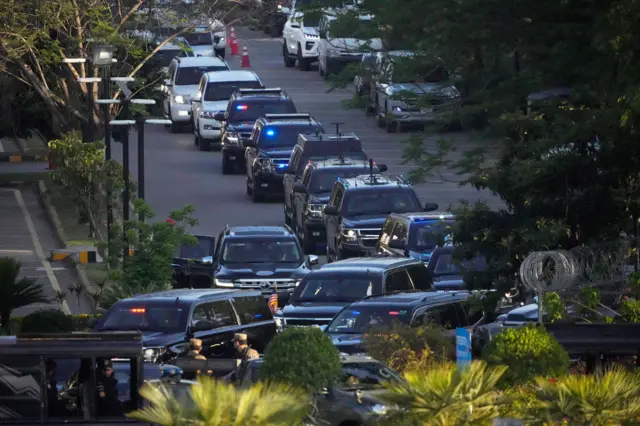 အစ္စလာမာဘတ်မှာ မြင်ရတဲ့ ဒုသမ္မတ ဗန့်စ်ရဲ့ ယာဥ်တန်း 