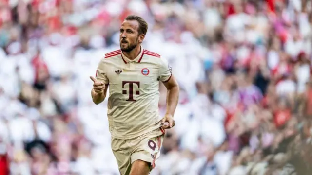 هری کین رکورد رسیدن به ۶۰ گل در کمتری بازی ممکن در بوندس‌لیگا را در اختیار دارد