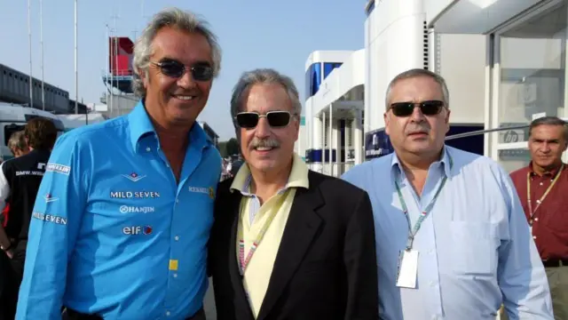 Pastrana, en el medio, en el Gran Premio de Italia, Monza, el 14 de septiembre de 2002.