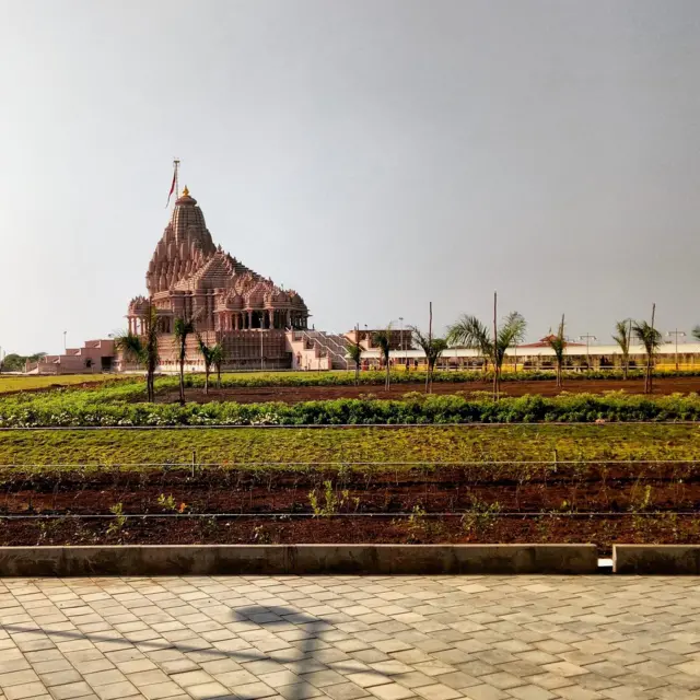 ખોડલધામની તસવીર