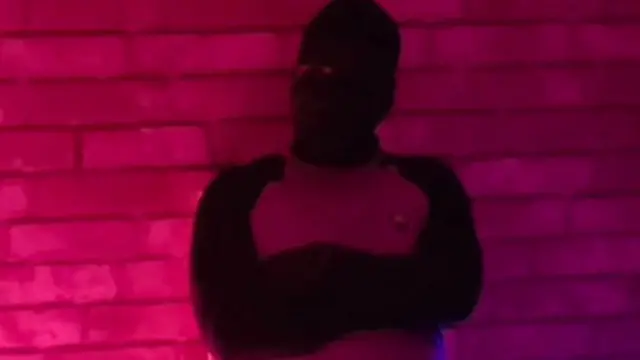 মুখোশ পরা কিলমিল্ক