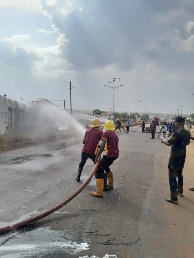 Aworan tanka to ṣubu 