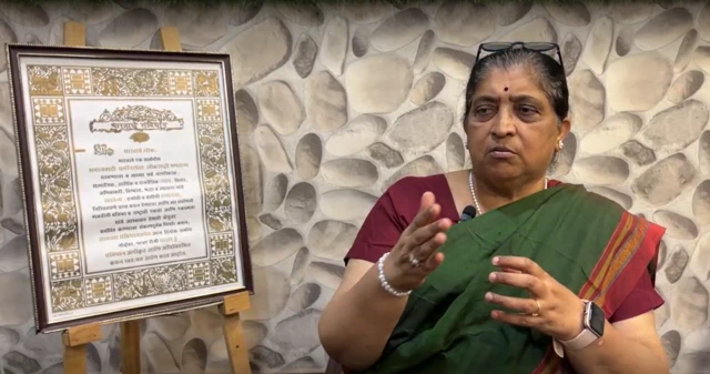 स्त्री भ्रूण हत्येपासून ते महिलांना समान हक्क मिळावेत यासाठी गेल्या अनेक वर्षांपासून अ‍ॅड वर्षा देशपांडे काम करत आहेत. 