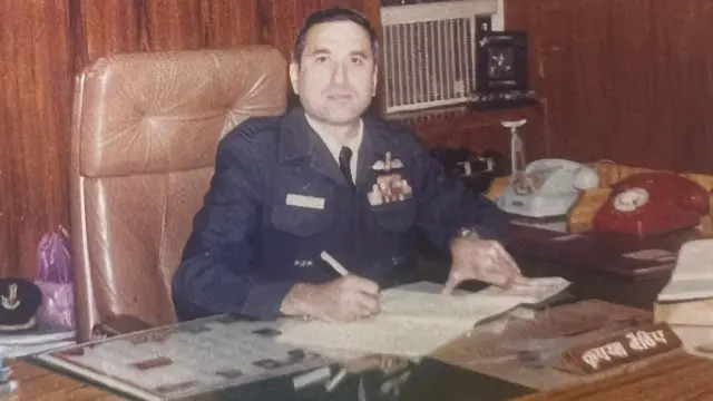 ग्रुप कैप्टन दारा फ़िरोज़ चिनॉय.