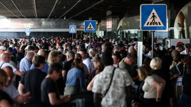 Aeroporto de Lisboa no apagão desta segunda.