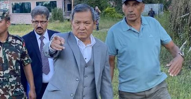 सञ्चारमन्त्री पृथ्वी सुब्बा गुरुङ