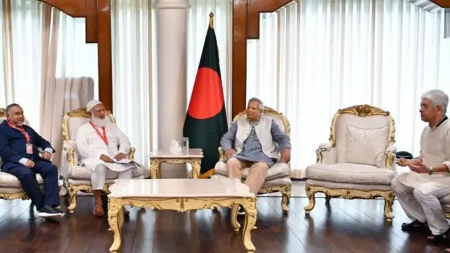 Sochli sochli qizlarning erotik fotosuratlari