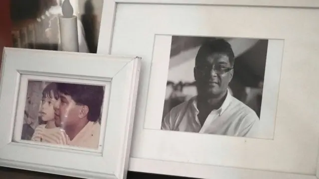 Patrick Gomes en un portarretratos.