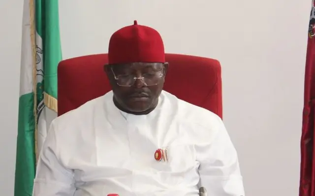 Senetọ Obinna Ogba