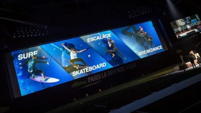 برک دنس به عنوان یکی از چهار رشته ورزشی پیشنهاد شده فرانسه در سال ۲۰۱۹ در برنامه پیشنهادی المپیک پاریس ۲۰۲۴ بود