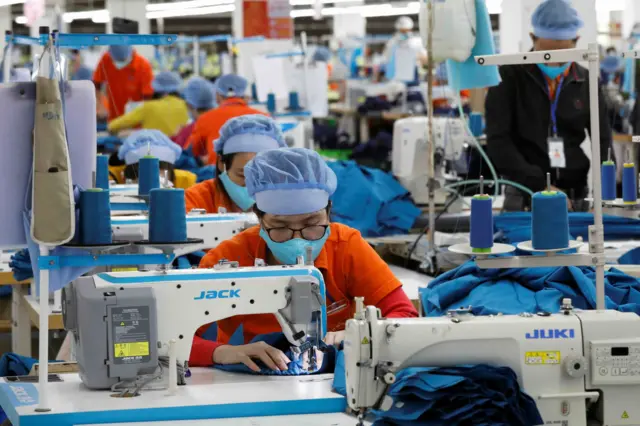 Doanh nghiệp Việt Nam chủ yếu tham gia vào các khâu giá trị thấp trong chuỗi cung ứng toàn cầu