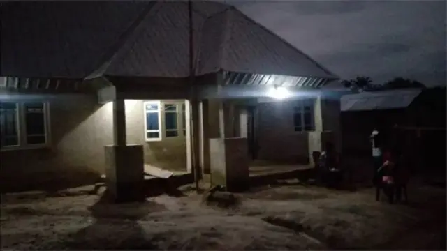 Di house wey di groom build for Aka-Utara, Uzo-Uwani Local Goment Area of Enugu State- na here di new couple suppose dey stay after dia wedding