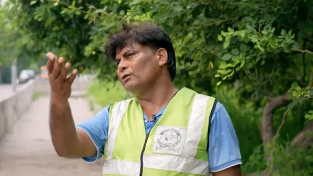  துப்புரவு பணியாளர் ராஜேந்திரா கூறுகிறார்.