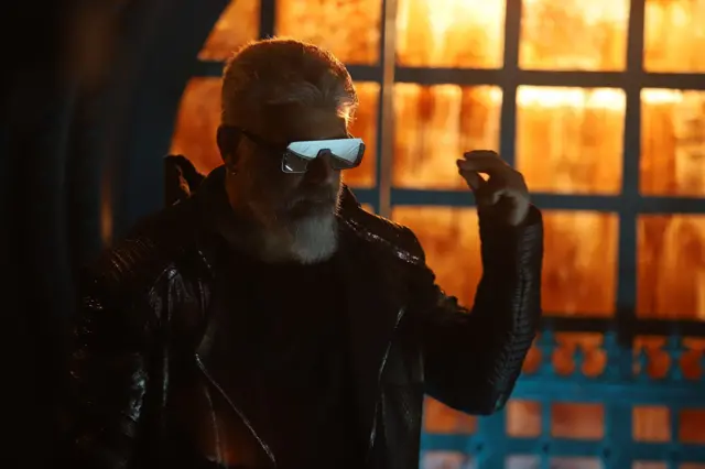 ஆச்சர்ய கலைஞன் 'அஜித்'