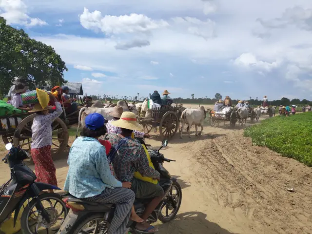 စစ်ကိုင်းတိုင်းထဲက ဒီပဲယင်းစစ်ရှောင်မြင်ကွင်း 