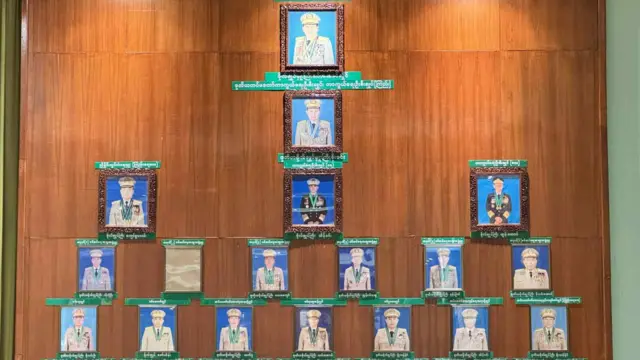 ကစထမှူးတွေဟာ စစ်အင်္ဂါစဥ်အရ ဒုတိယဗိုလ်ချုပ်ကြီးအဆင့်ရာထူးတွေထဲမှာ အမြင့်ဆုံးဖြစ်