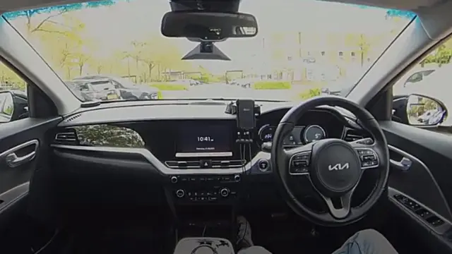 డ్రైవర్ లెస్ కార్ 