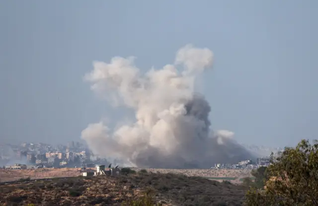 Fumaça após ataquesites de poker gratisBeit Hanoun, no nortesites de poker gratisGaza