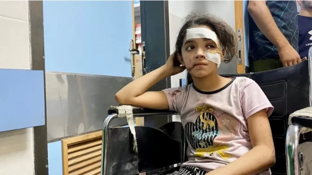 গাজায় ইসরায়েলি অভিযানে আহত শিশু