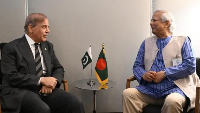 शहबाज सरीफ र मोहम्मद युनस