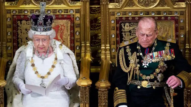 ንግሥት ኤልዛቤት እና ባለቤታቸው ፊሊፕ