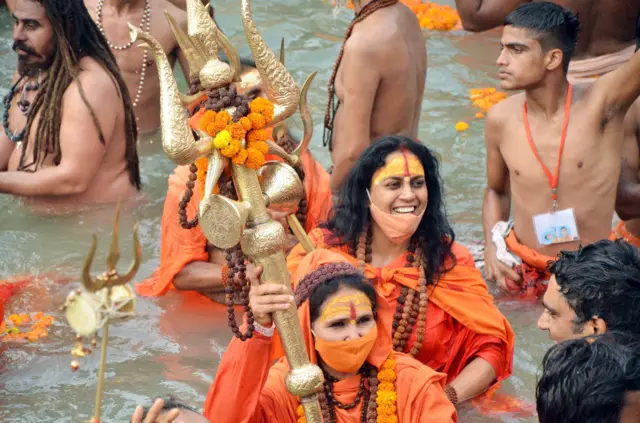 મહાકુંભ, પ્રયાગરાજ, ઇલાહાબાદ, અહલ્લાબાદ, ઉત્તર પ્રદેશ, નાગા બાવા, ગુજરાત, બીબીસી ગુજરાતી