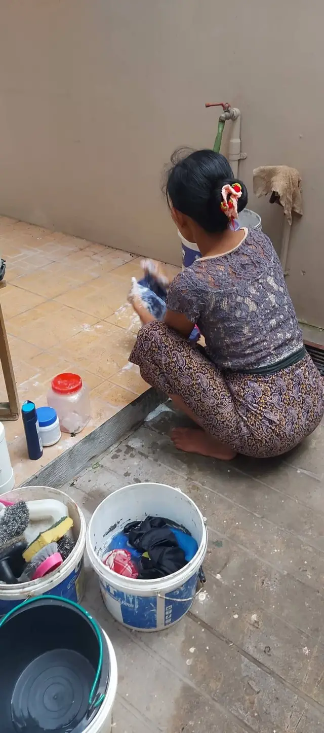 အိမ်အကူ မဥမ္မာ