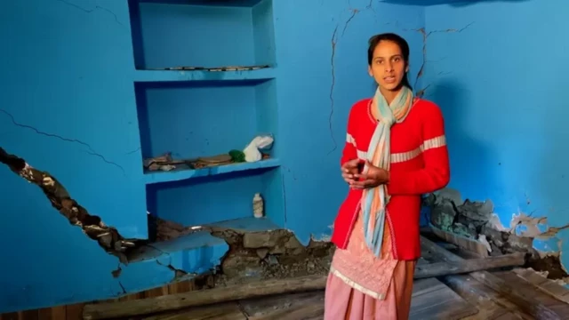 سنینا سکلانی پہلے اپنی بہنوں کے ساتھ اسی کمرے میں رہتی تھیں