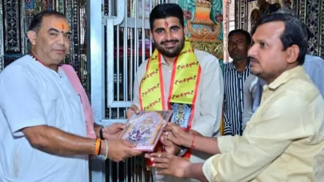 कोण आहेत अपक्ष उमेदवार रवींद्र सिंह भाटी ज्यांच्या सभेतील गर्दी पाहून सर्व होतायेत थक्क?