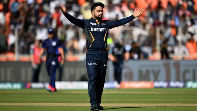 சன்ரைசர்ஸை எளிதாக வீழ்த்தியது குஜராத் டைட்டன்ஸ்