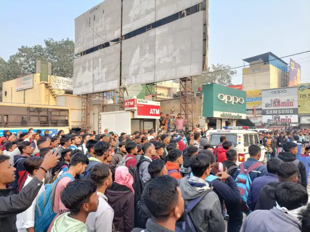 પ્રતીકાત્મક તસવીર