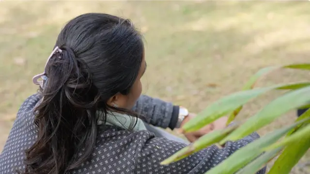 हॉस्टल में रहने वाली बहुत सारी लड़कियों को वापस बुला लिया गया है 