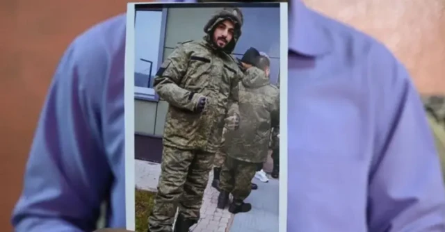 Ондогон индиялыктар орус армиясынын катарында согушуп жүрөт