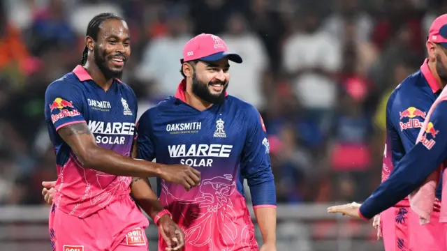 இந்த சீசனில் 7 போட்டிகளில் முதல் ஓவரிலேயே விக்கெட் வீழ்த்தியிருக்கிறார் ஜோஃப்ரா ஆர்ச்சர்